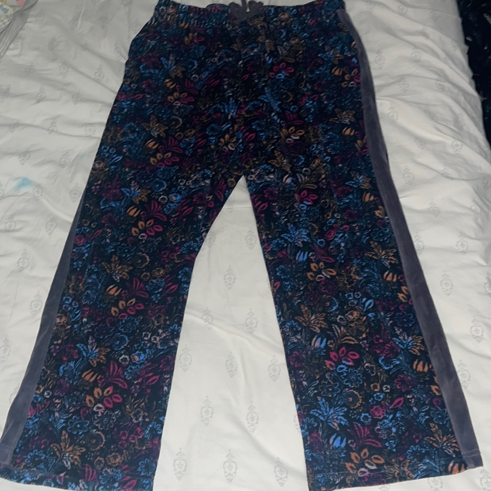 Anthropologie lounge pant velour.
